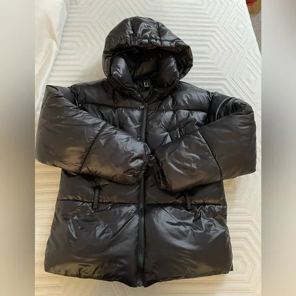 Forever 21 iridescent puffer jacket discount